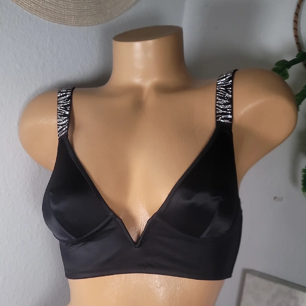 VICTORIA'S SECRET Black Satin Lingerie Set with Embellished Straps NWT 2135